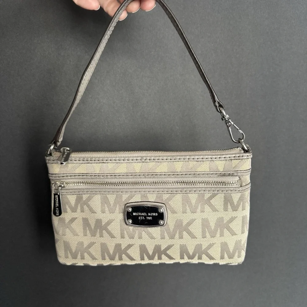 Michael Kors perfect versatile